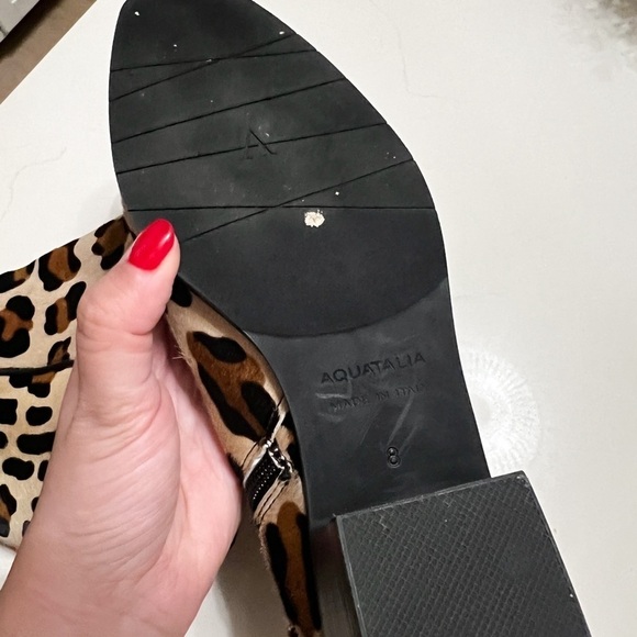 NEW AQUATALIA Faria Weatherproof Leopard Calf Hair Ankle Booties Sz 8 - Picture 6 of 8